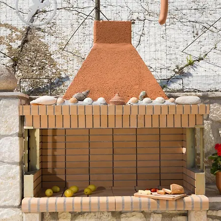 Neora * Agios Christoforos (Lefkada)