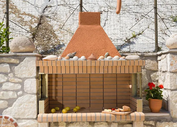 Neora * Agios Christoforos (Lefkada)